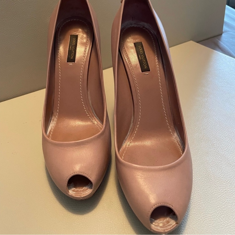 Authentic Louis Vuitton Pink Patent LeatherOh really! Peep Toe Pumps Size38.5 - Picture 3 of 17
